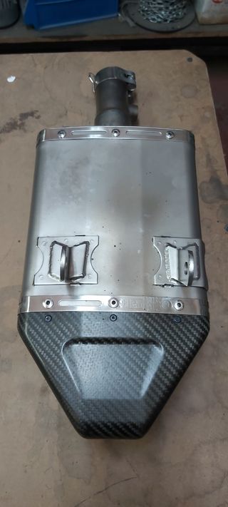 LeoVince Kawasaki Versys 650 y ER-6.