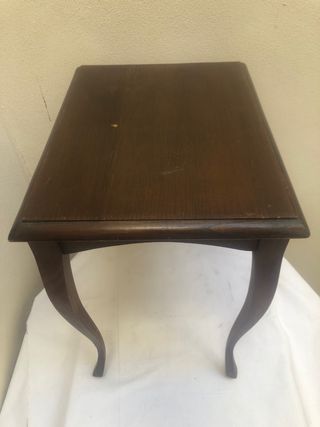 Tavolinetto in stile Luigi XV – Eleganza