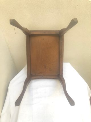 Tavolinetto in stile Luigi XV – Eleganza