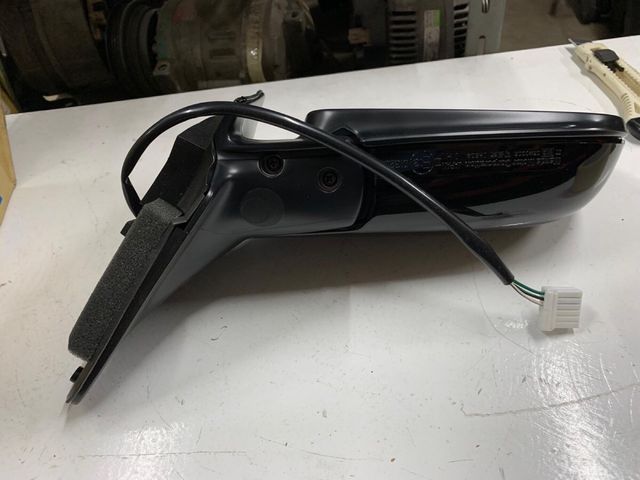 Retrovisor Mazda 323F BA derecho NUEVO