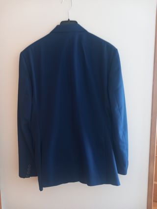 Traje azul hombre