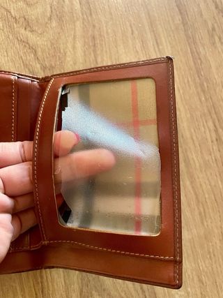 Monedero Burberry 