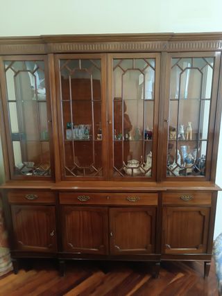 Vitrina aparador años 60. Madera y cristal