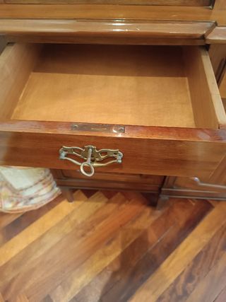 Vitrina aparador años 60. Madera y cristal