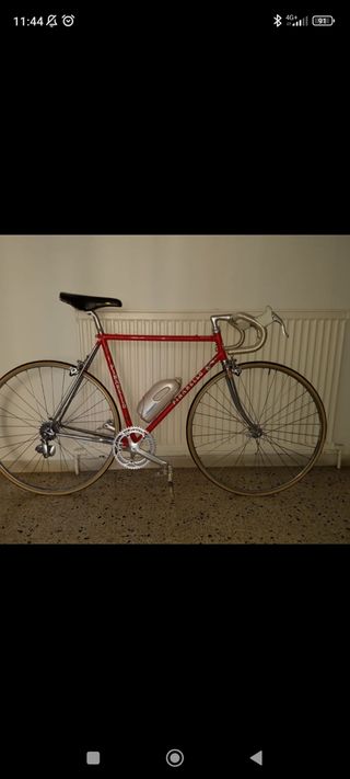 Bicicleta Pinarello Montello Campagnolo