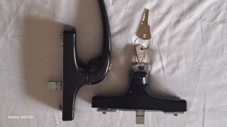 Manillas ventanas negras c/llave