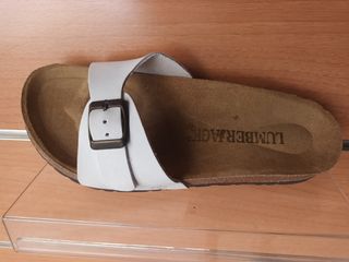 Sandalias Lumb. Piel Blancas y beige una y dos heb