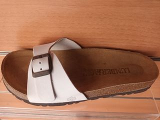 Sandalias Lumb. Piel Blancas y beige una y dos heb