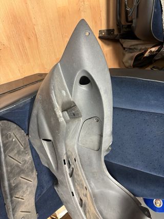 Reposa pies derecho Honda Beverly 500.