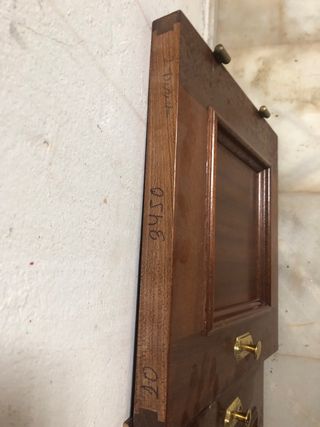 Ropero empotrado de madera
