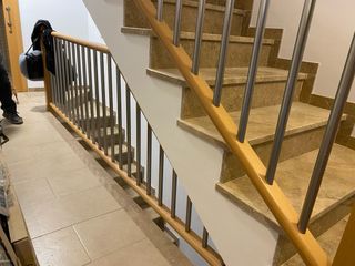 Baranda escalera madera-aluminio