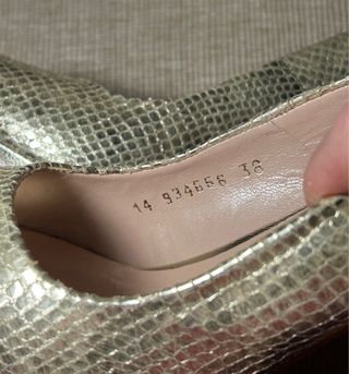 Sandalias Lodi doradas nuevas preciosas