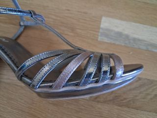 Sandalias Lodi tacón plata