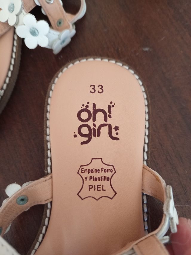 Sandalias niña blancas flores talla 33