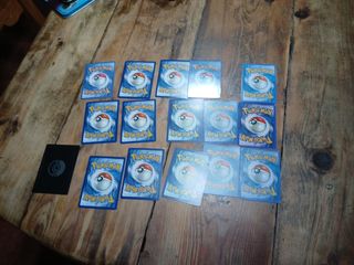 16 cartas Pokémon