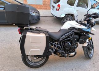 Triumph Tiger 800 ABS - Moto