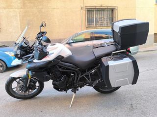 Triumph Tiger 800 ABS - Moto
