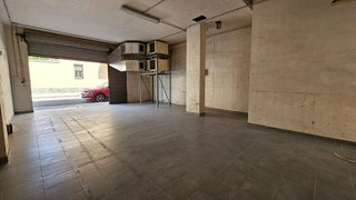 Local comercial en venta en Olesa de Montserrat