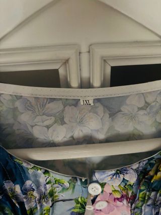 Blusa estampada flores - Saten