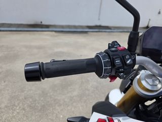 BMW F 900 R - Motocicleta