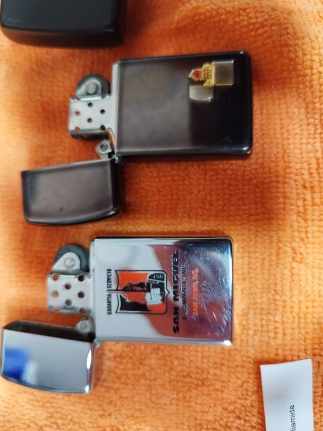 4 Mecheros Zippo antiguos lo que se ve en la foto