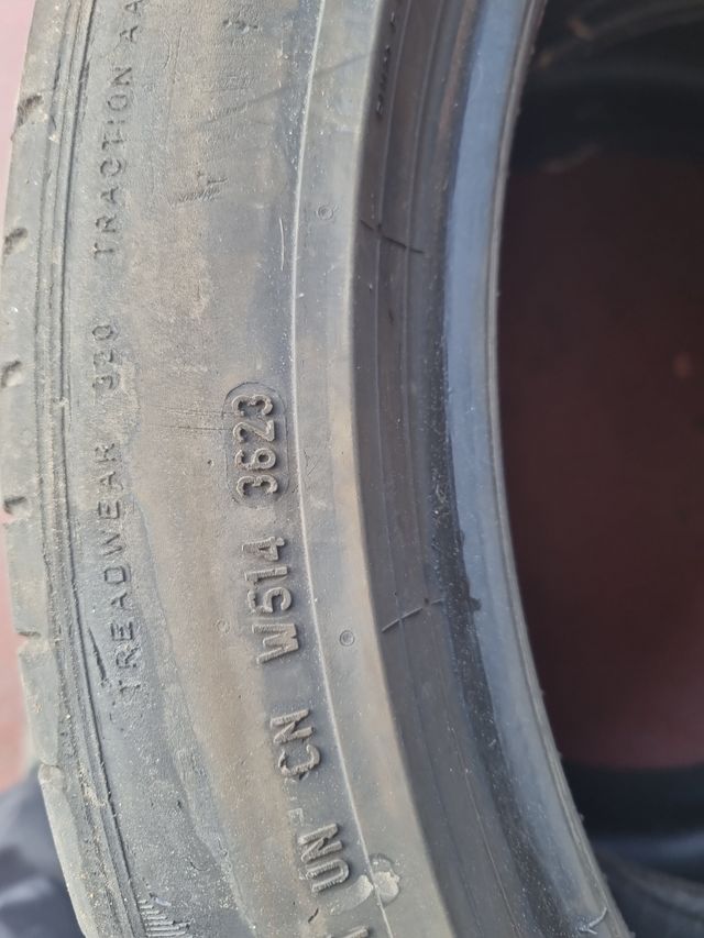 2 Neumáticos Pirelli 275/40R21