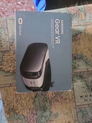 Samsung Gear VR - Oculus VR + mando interactivo