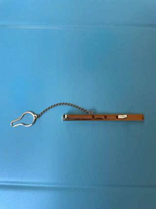 Pasador / clip / alfiler de corbata dorado