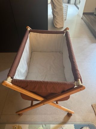 Mini cuna plegable marrón