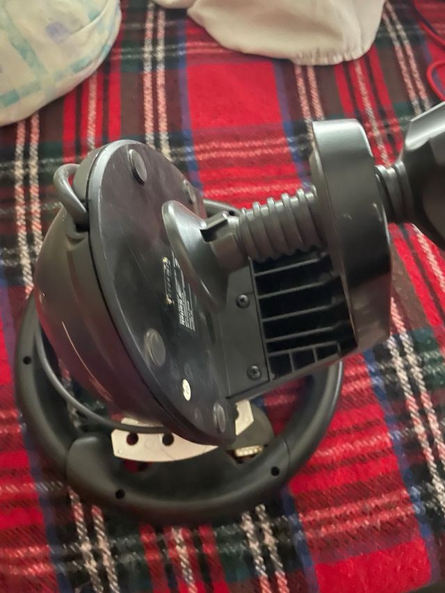 Volante Saitek R80 PC