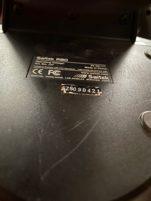 Volante Saitek R80 PC