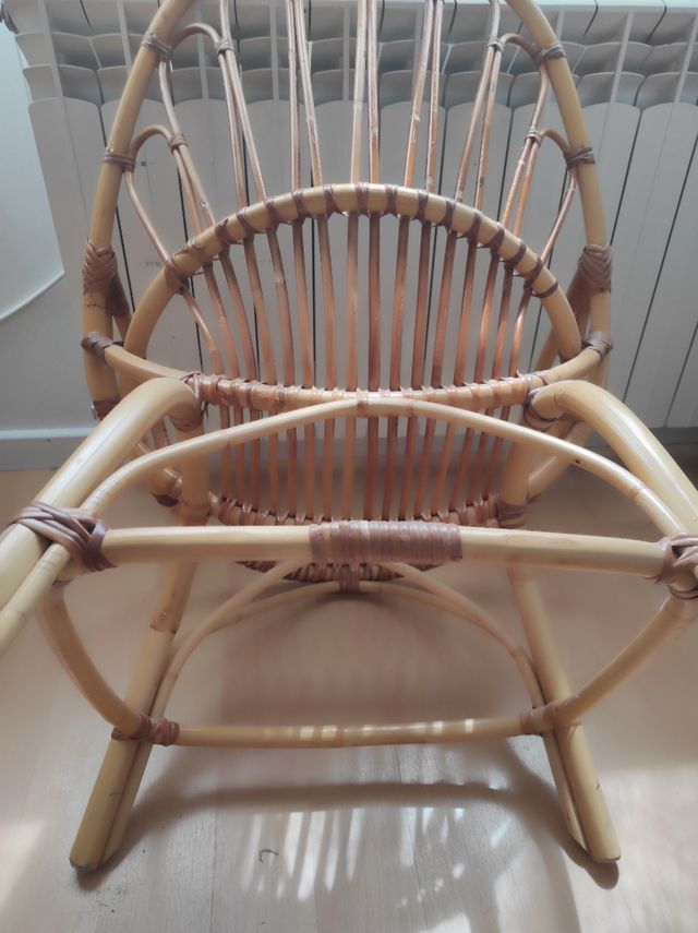 Sillón mimbre vintage