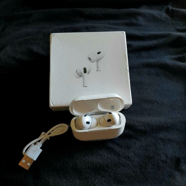 Auriculares inalámbricos blancos, marca TWS