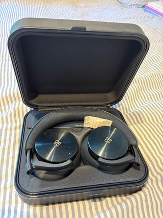 Auriculares Bang & Olufsen negros