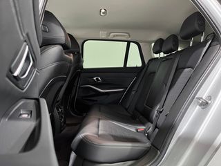 BMW Serie 3 - 318d Touring 150CV