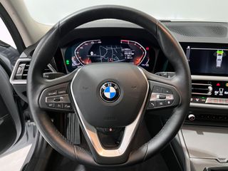 BMW Serie 3 - 318d Touring 150CV