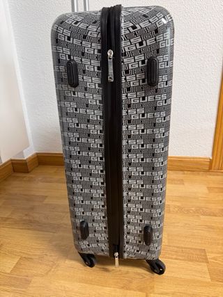 Maleta Guess - Mediana