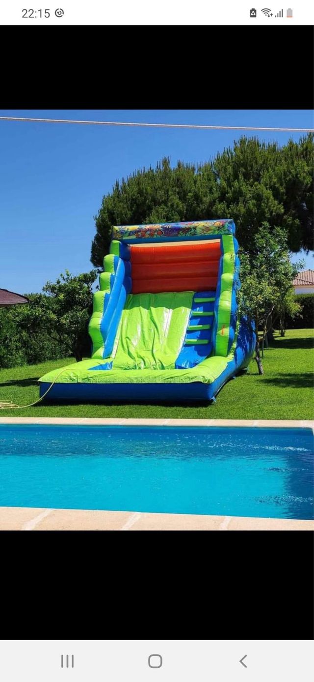 Tobogán acuático hinchable