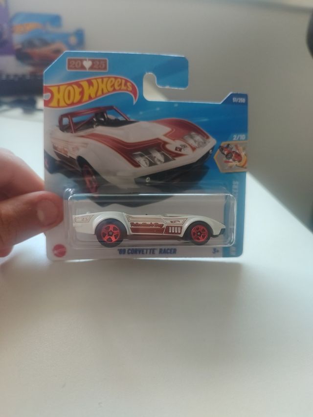 Hot Wheels '69 Corvette Racer