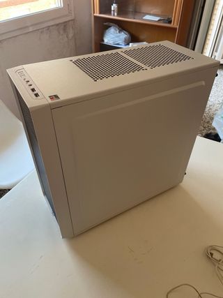 Torre PC AMD Ryzen 7 3700x + MSI