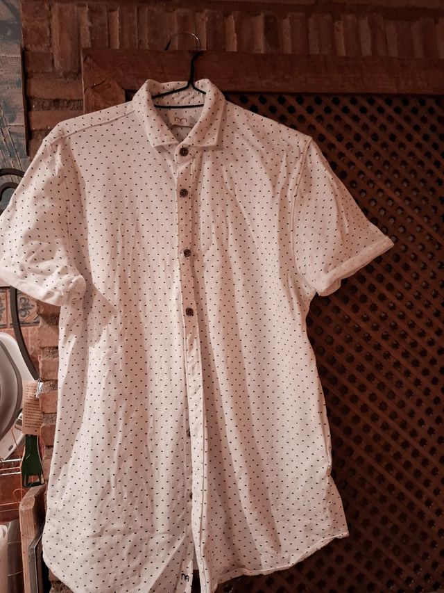 Camisa blanca estampada M