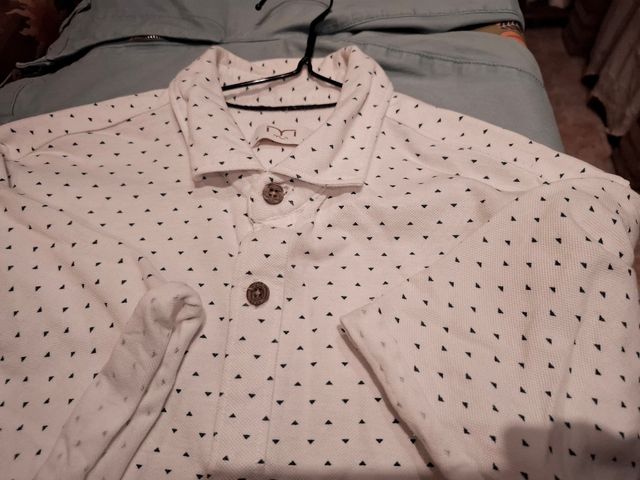 Camisa blanca estampada M