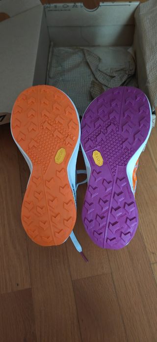 NIKE ZOOMX ULTRAFLY TRAIL, con placa carbono. 