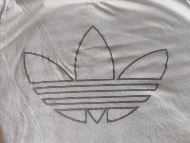 Camiseta Adidas blanca c/lazo T-36