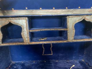 Escritorio antiguo de cuero