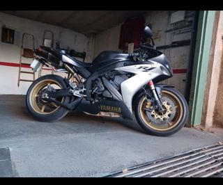 Yamaha R1 2004 - Moto Impecable