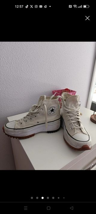 Converse blancas plataforma talla 38.