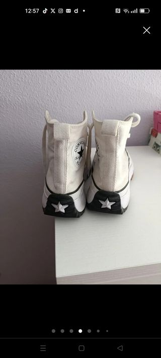 Converse blancas plataforma talla 38.