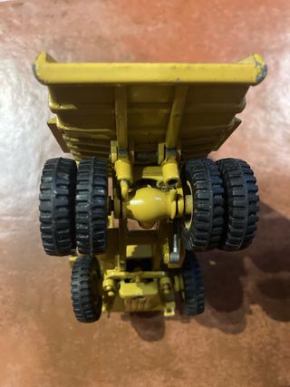 Camión Caterpillar Metálico