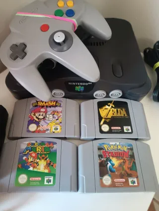Excelente: N64 + 4 juegos clásicos. Nintendo 64